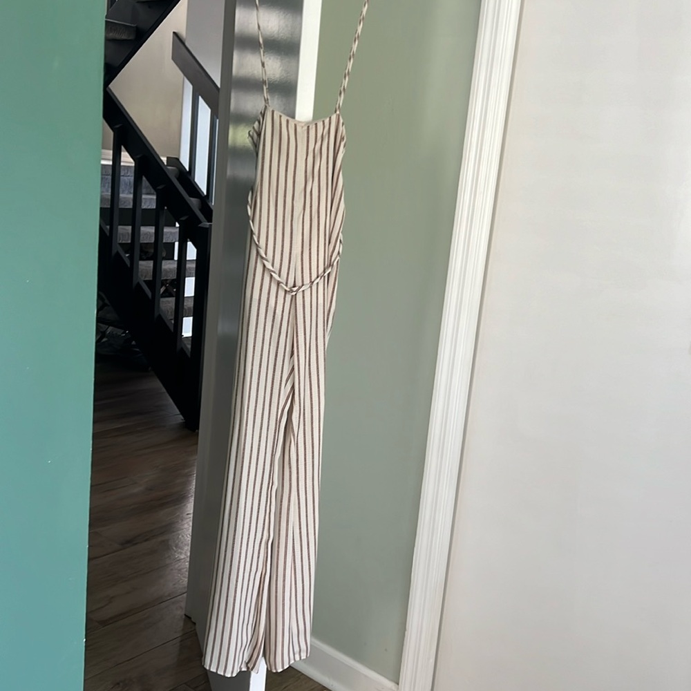 jumpsuit - Picture 2 of 3